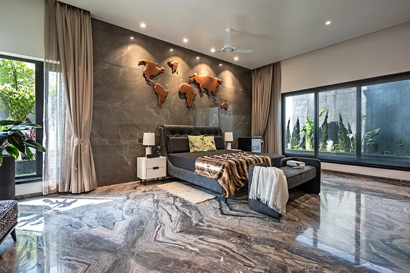 The Luxury Adobe (The Millionaire Home) The Luxury Adobe (The Millionaire Home)